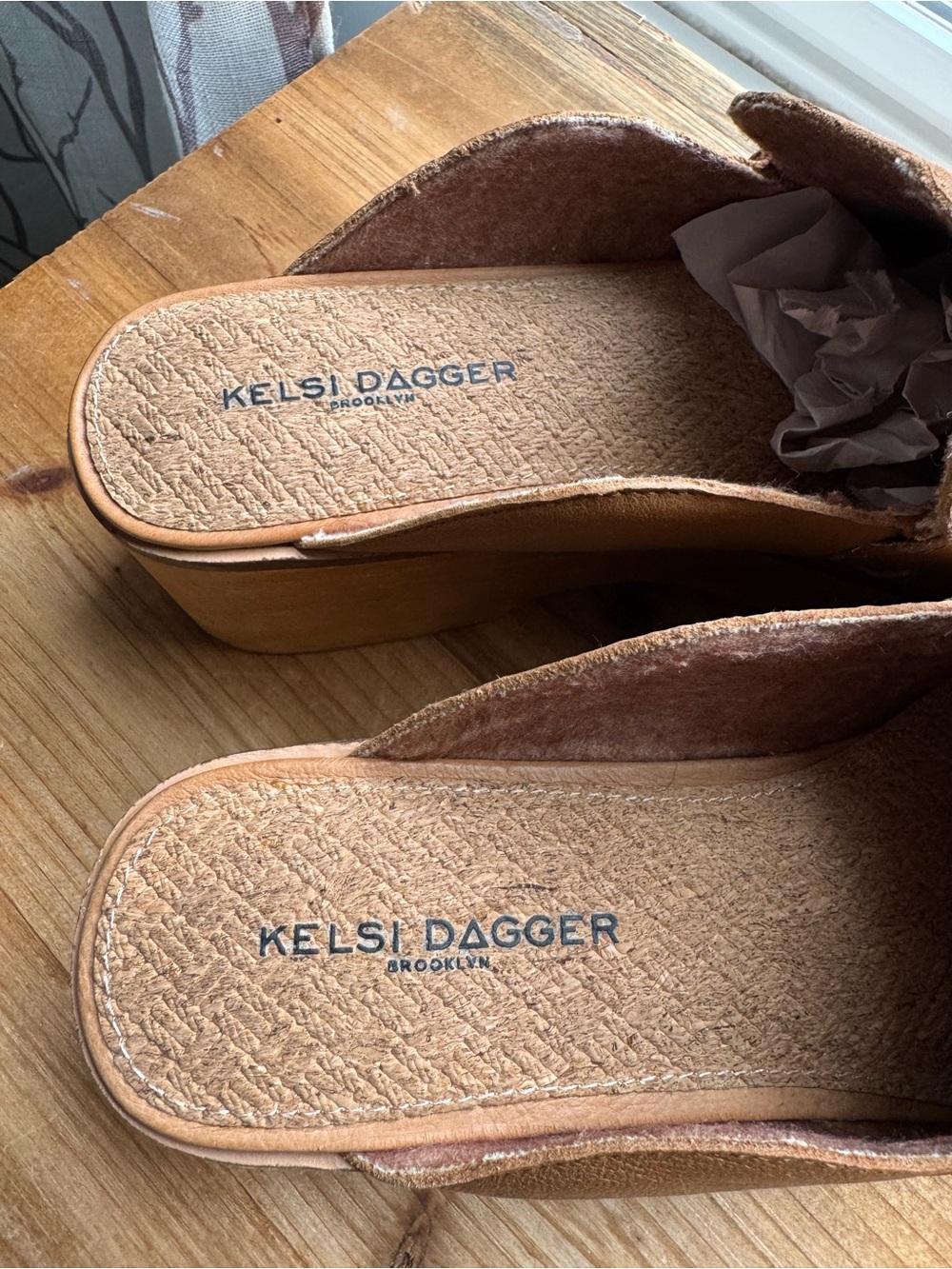 Kelsi Dagger Clogs Shoes 9.5 - Picture 4 of 8